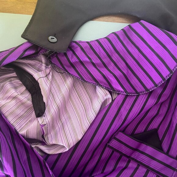 Fast shipping - costume opportunities! - Size small - Picture 8 of 12